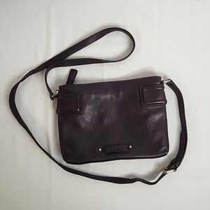 Cole Haan crossbody plum‎ color 6x9